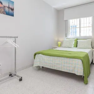 Apartamento Malagaonbeach 1 - Two Bedrooms - Up To 3 People - 10 Meters, Málaga